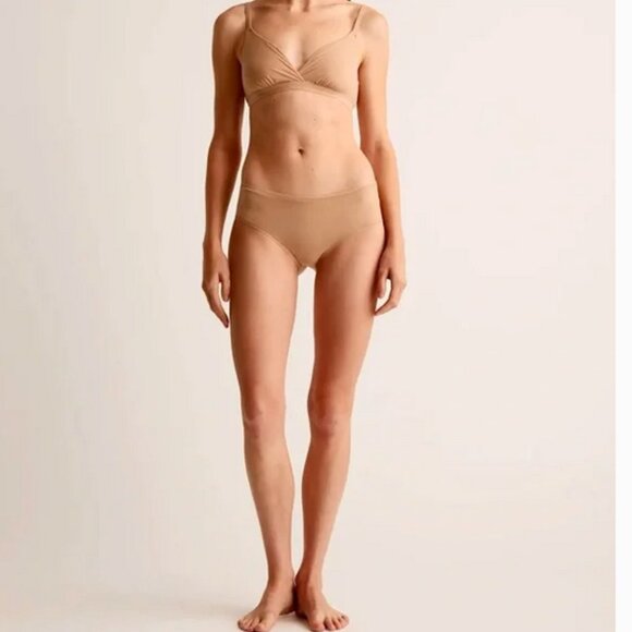 NWT Quince Second Skin Crossover Bralette (2-pack) in Sand Size Small - Picture 3 of 7